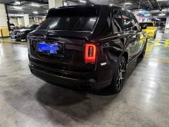 Rolls-Royce Cullinan 2021 Black Badge Neon Nights - ფოტო 6