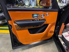 Rolls-Royce Cullinan 2021 Black Badge Neon Nights - ფოტო 9