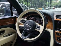 Bentley Bentayga 4.0T V8 Long Wheelbase - ფოტო 10