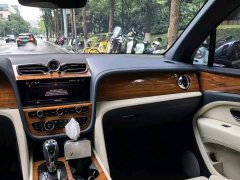Bentley Bentayga 4.0T V8 Long Wheelbase - ფოტო 11