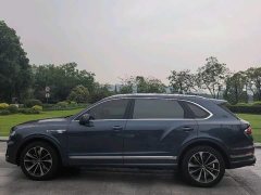 Bentley Bentayga 4.0T V8 Long Wheelbase - ფოტო 8