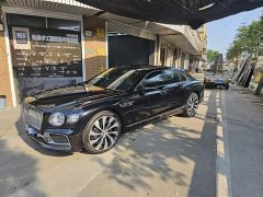 Bentley Flying Spur 4.0T V8 Mulliner - ფოტო 1