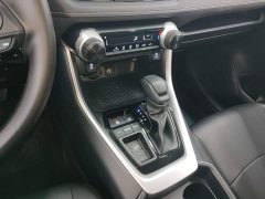 Toyota RAV4 2.0L CVT FWD Urban Edition - ფოტო 14