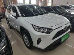 Toyota RAV4 2.0L CVT FWD Urban Edition - ფოტო 4