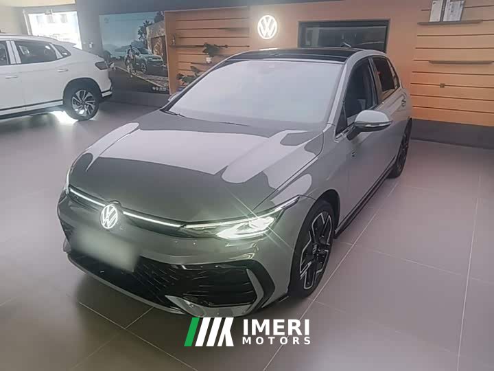 Volkswagen Golf Facelift 300TSI R-Line