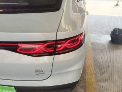 BYD Qin L DM-i Smart Drive Edition 120KM Superior - ფოტო 8