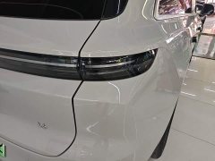 Li Auto L6 Pro - ფოტო 8