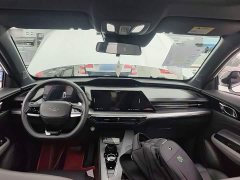 Changan Oushang Z6 Blue Whale 1.5T DCT Smart Leading City Edition - ფოტო 10