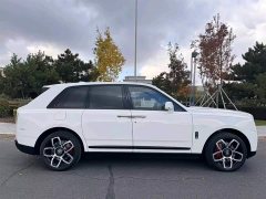 Rolls-Royce Cullinan 2018 Five-Seater - ფოტო 4