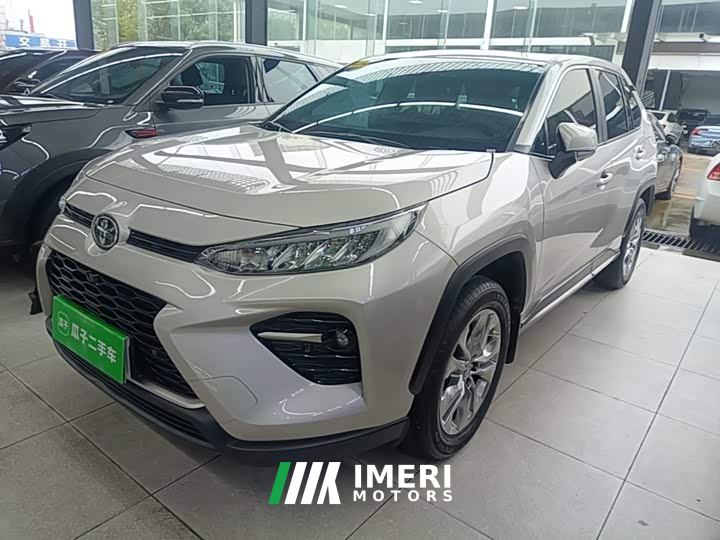 Toyota Vland 2.0L CVT FWD Luxury Plus