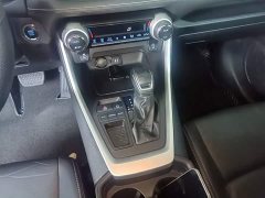 Toyota Vland 2.0L CVT FWD Luxury Plus - ფოტო 14