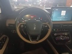 Lincoln Explorer 2.0T FWD Elegant Edition - ფოტო 11