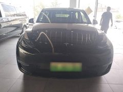 Tesla Model Y Long Range All-Wheel Drive - ფოტო 3