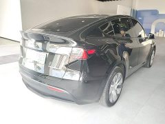 Tesla Model Y Long Range All-Wheel Drive - ფოტო 7