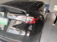 Tesla Model Y Long Range All-Wheel Drive - ფოტო 8