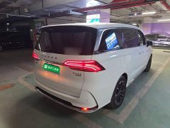 SAIC MG iMAX8 400TGI Supreme Land Respect Edition - ფოტო 7