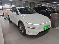 Tesla Model Y Rear-Wheel Drive - ფოტო 4
