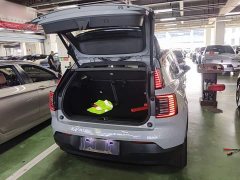 Volvo EX30 2025 Rear-Wheel Drive Extended Range Ultra - ფოტო 19