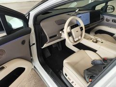 Li Auto i6 Four-Wheel Drive Standard Edition - ფოტო 16
