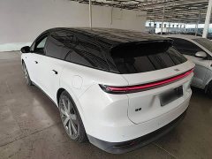 Li Auto i6 Four-Wheel Drive Standard Edition - ფოტო 5