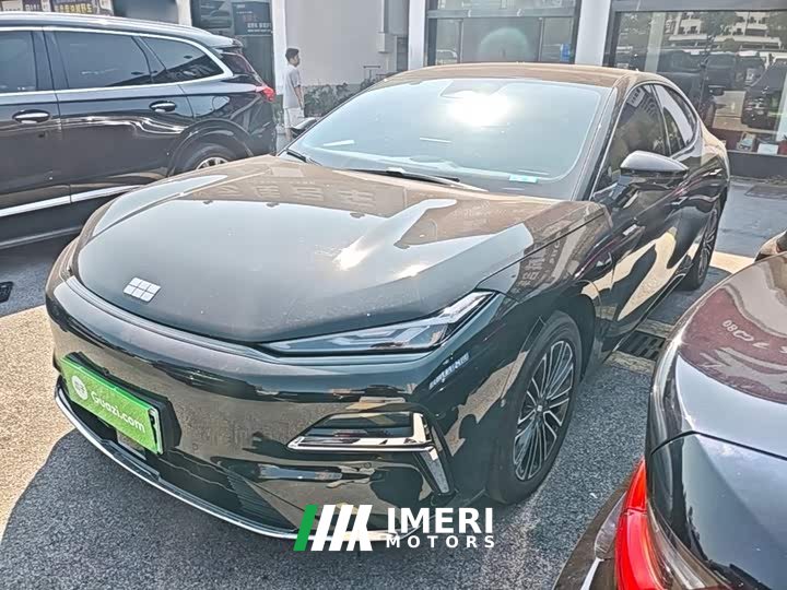 Geely Galaxy Xingyao 8 130km EM-i Premium Edition