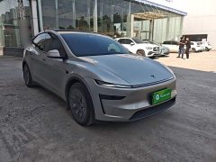 Tesla Model Y L Long Range All-Wheel Drive - ფოტო 4