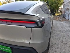Tesla Model Y L Long Range All-Wheel Drive - ფოტო 8