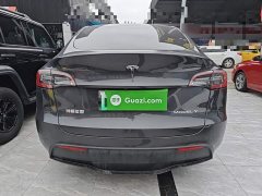 Tesla Model Y Rear-Wheel Drive - ფოტო 6