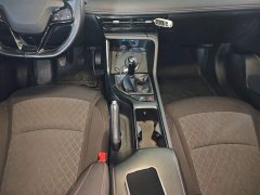 SAIC MG i5 2023 1.5L Manual Comfort Edition - ფოტო 14