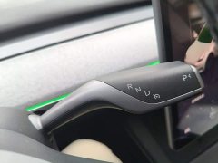 Tesla Model Y Rear-Wheel Drive - ფოტო 7