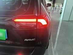 Toyota RAV4 2.0L CVT FWD Fashion Edition - ფოტო 8