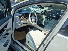 Mercedes-Benz EQE SUV 350 4MATIC Luxury - ფოტო 15