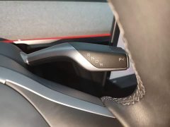 Tesla Model Y Rear-Wheel Drive - ფოტო 14