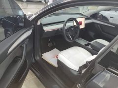 Tesla Model Y Rear-Wheel Drive - ფოტო 16