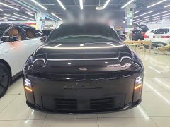 Li Auto i6 Four-Wheel Drive Standard Edition - ფოტო 3
