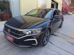 Volkswagen Passat 330TSI Luxury - ფოტო 1