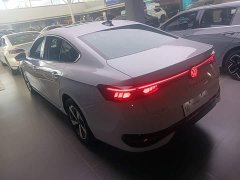 Volkswagen Magotan 2024 300TSI DSG Prestige Edition with Eye-Catching Package - ფოტო 5