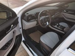 BYD Qin PLUS Glory Edition DM-i 55KM Leading - ფოტო 16