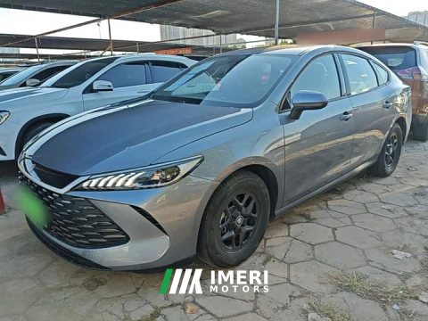2025 BYD Qin PLUS DM-i Smart Drive Edition 55KM Leading - ავტომობილი ჩინეთიდან