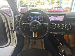 Mercedes-Benz A-Class 2023 A 200 L Fashion Edition - ფოტო 11