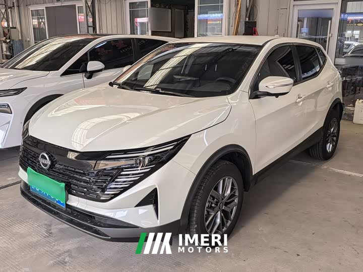 Nissan Qashqai Honor 2.0L CVT XV Sincere Edition