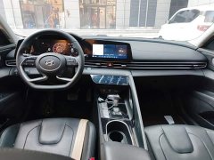 Hyundai Elantra 1.5L CVT GLX Elite - ფოტო 10