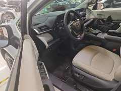 Toyota Sienna 2.5L Hybrid FWD Comfort - ფოტო 16