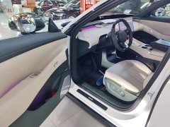 Xiaomi YU7 Four-Wheel Drive Max Edition - ფოტო 16