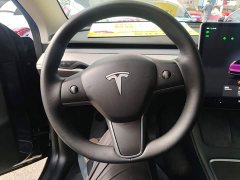 Tesla Model Y Rear-Wheel Drive - ფოტო 11