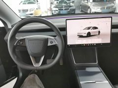 Tesla Model Y Rear-Wheel Drive - ფოტო 10