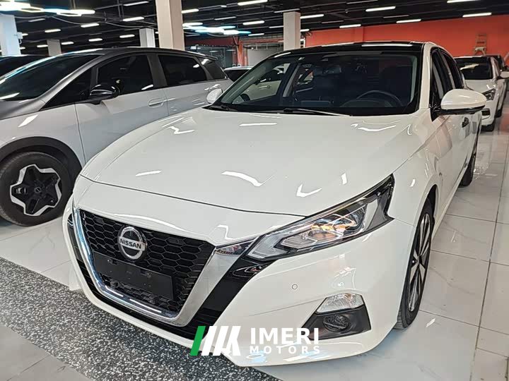 Nissan Teana 2.0L XL Upper AD1 Intelligent Navigation Edition