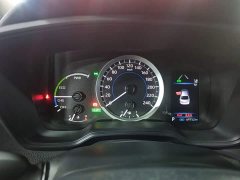Toyota Corolla Hybrid 1.8H E-CVT Luxury - ფოტო 12
