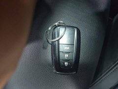Toyota Corolla Hybrid 1.8H E-CVT Luxury - ფოტო 9