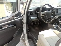Dongfeng Delica M5L 1.6L Base 7-Seater - ფოტო 16